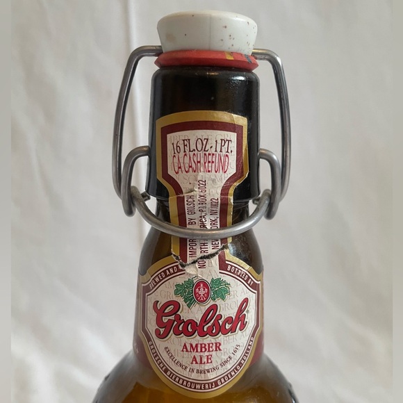 Toggle top bottles. - Picture 7 of 8